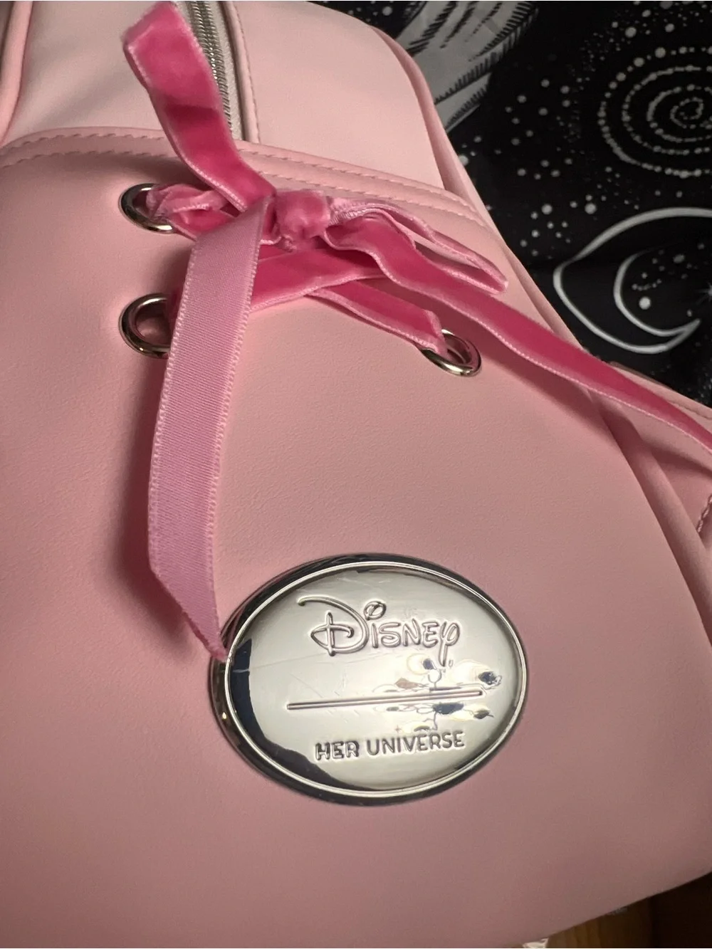 BNWT!! Exclusive! Light Up Her Universe Disney Marie Cat Witch Cauldron Backpack